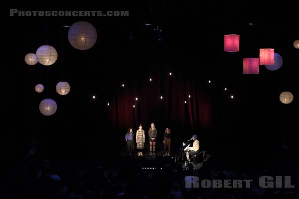 ANONYMOUS CHOIR - 2015-12-20 - PARIS - CentQuatre - Salle 200 - 